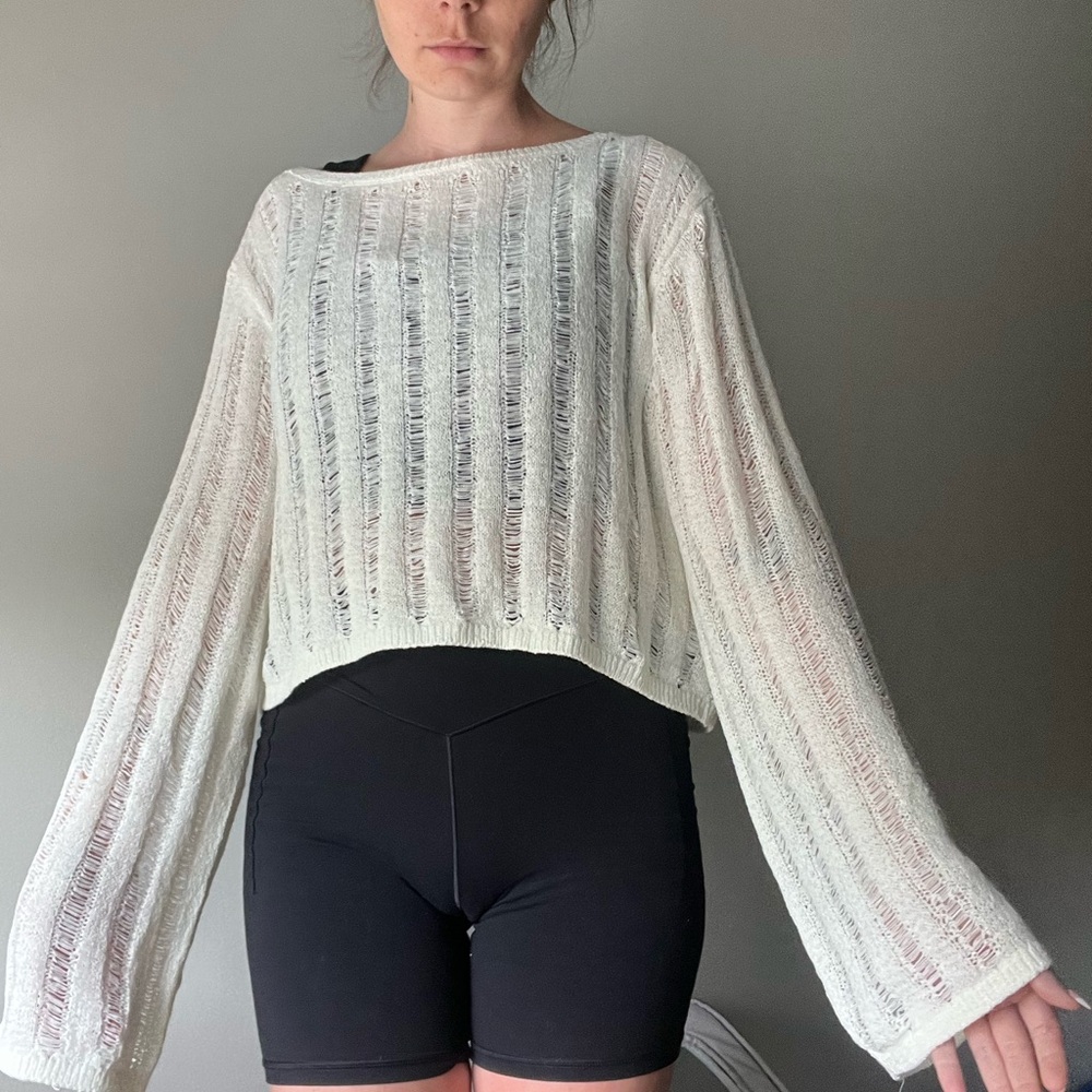 NEW H&M Cream Boxy Knit Crochet Lightweight Sweater Crop Blouse (M)